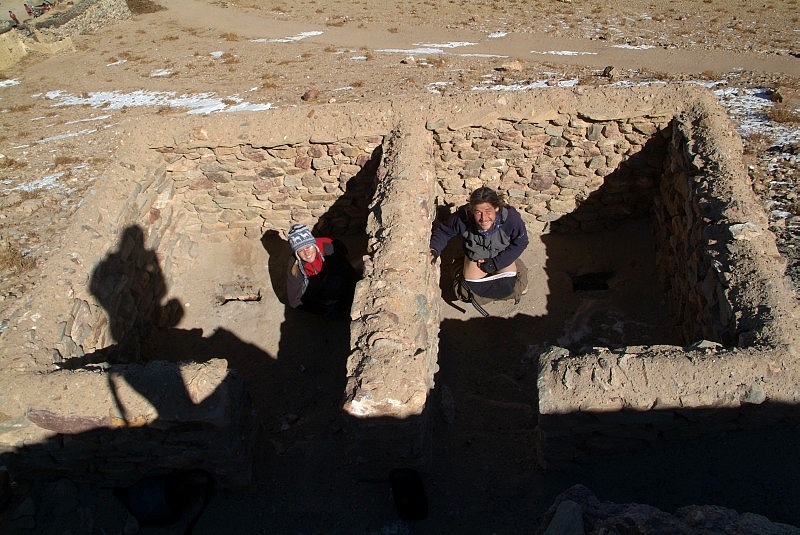 tibet4 008-toiletten-am-see-manasarovar-streng-geschlechtergetrennt