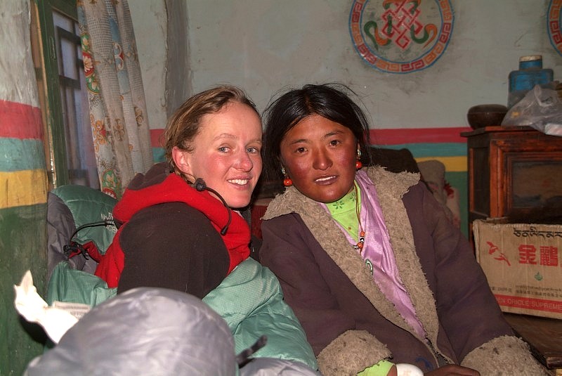 tibet5 022-mandy-ist-fertig-wir-beenden-die-etappe-bei-tibetern