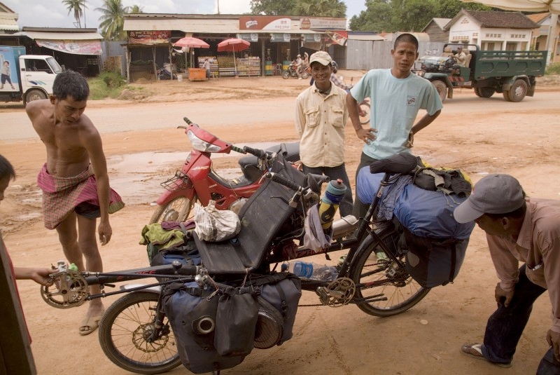 Kambodscha: Kurze Trinkpause in Kambodscha